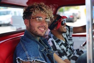 <b>8. Y la mayor sorpresa:</b> "Pues, primero, que me llevara a conocer sitios como España, al otro lado del Atlántico. Pero sobre todo que certificaran triple platino por allá. Eso no me lo esperaba, sabía que el momento llegaría, pero igual uno nunca está listo del todo para recibir una noticia así".