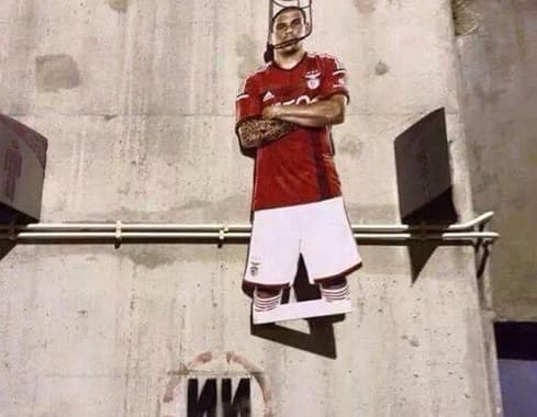 'Ahorcan' a Maxi Pereira en Portugal por fichar con el Oporto