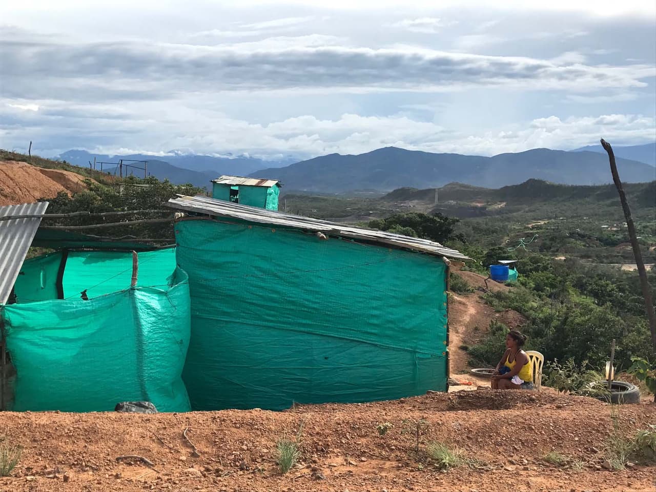 Ospina dice que a pesar de las difíciles condiciones de vida es mucho mas facil vivir en Colombia, pues al menos puede conseguir comida fácilmente.