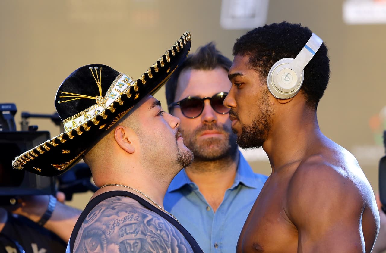 Anthony Joshua pesó 237.5 libras, mientras que Andy Ruiz dejó la aguja en 287.3 libras.