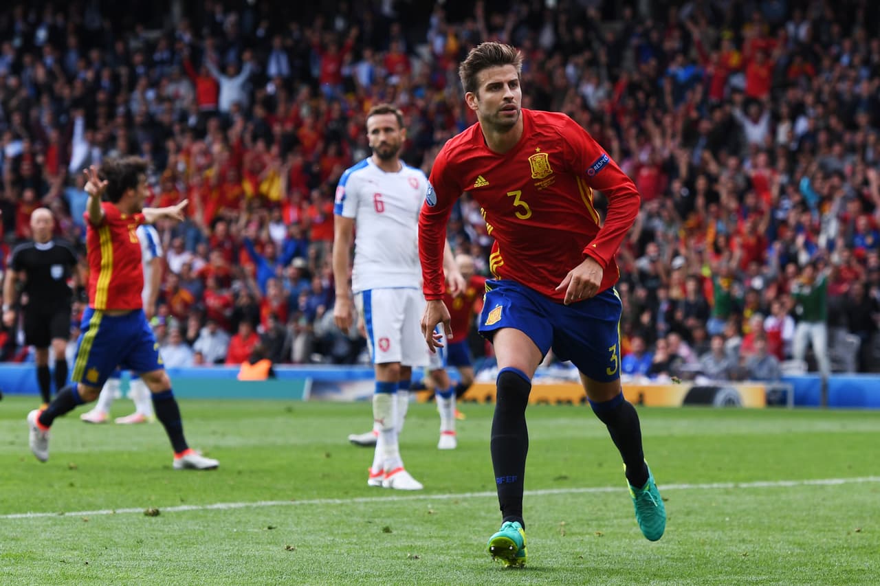 El campeón España debutó con triunfo agónico ante República Checa en la Eurocopa