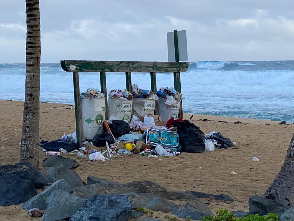 Rubén Sánchez compartió por medio de sus redes sociales una lamentables imágenes de las playas de Piñones.