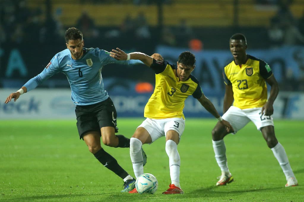 Gastó Pereiro fue el encargado de darle los puntos a los uruguayos con un gol al miuto 90+2 y vencen 1-0 a Ecuador.