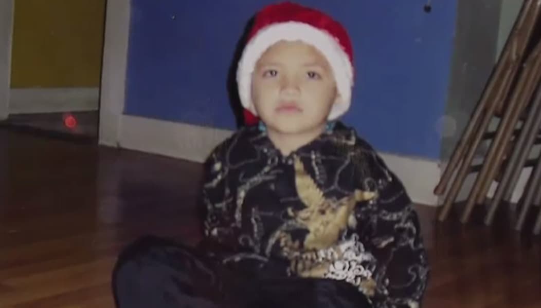 Oficiales de DFCS visitaron el hogar en al menos tres ocasiones entre 2009 y 2012, pero las investigaciones realizadas por los trabajadores sociales no hicieron saltar ninguna alarma.