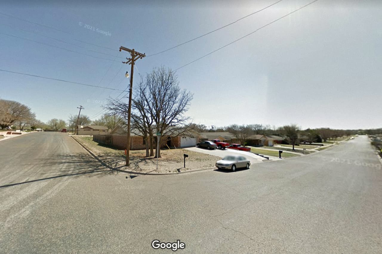 <b>Puesto 19. Condado de Bailey, Texas</b>
<br>
<br>Porcentaje del condado con sequía extrema o excepcional (12 de julio de 2021): 0%.
<br>
<br>Semanas con 100% de sequía excepcional en el último año: 12.
<br>
<br>Semanas con al menos un 50% de sequía excepcional en el último año: 12.
<br>
<br>Número de semanas consecutivas con cualquier porcentaje de sequía extrema o excepcional: 44 (del 18 de agosto de 2020 al 7 de junio de 2021).
<br>
<br>Población: 11,910 habitantes.
<br>
<br>Según los datos del Monitor de Sequía el estado más afectado por la falta de precipitaciones es Utah: 65% se encuentra en el nivel máximo de sequía que registra la herramienta.
<br>