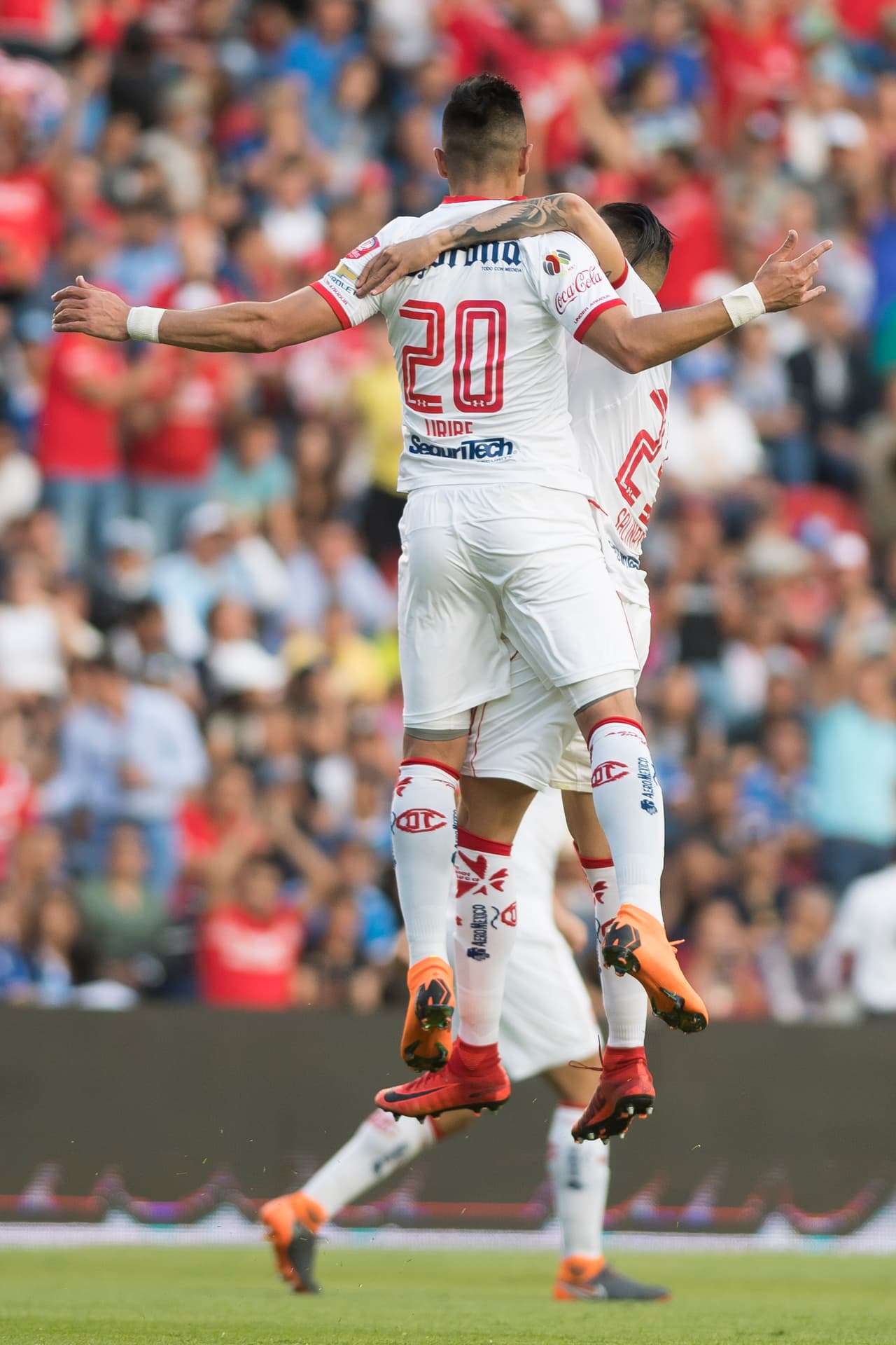 Al minuto 53, Uribe remató de pierna derecha una asistencia de Quiñones para poner cifras definitivas.