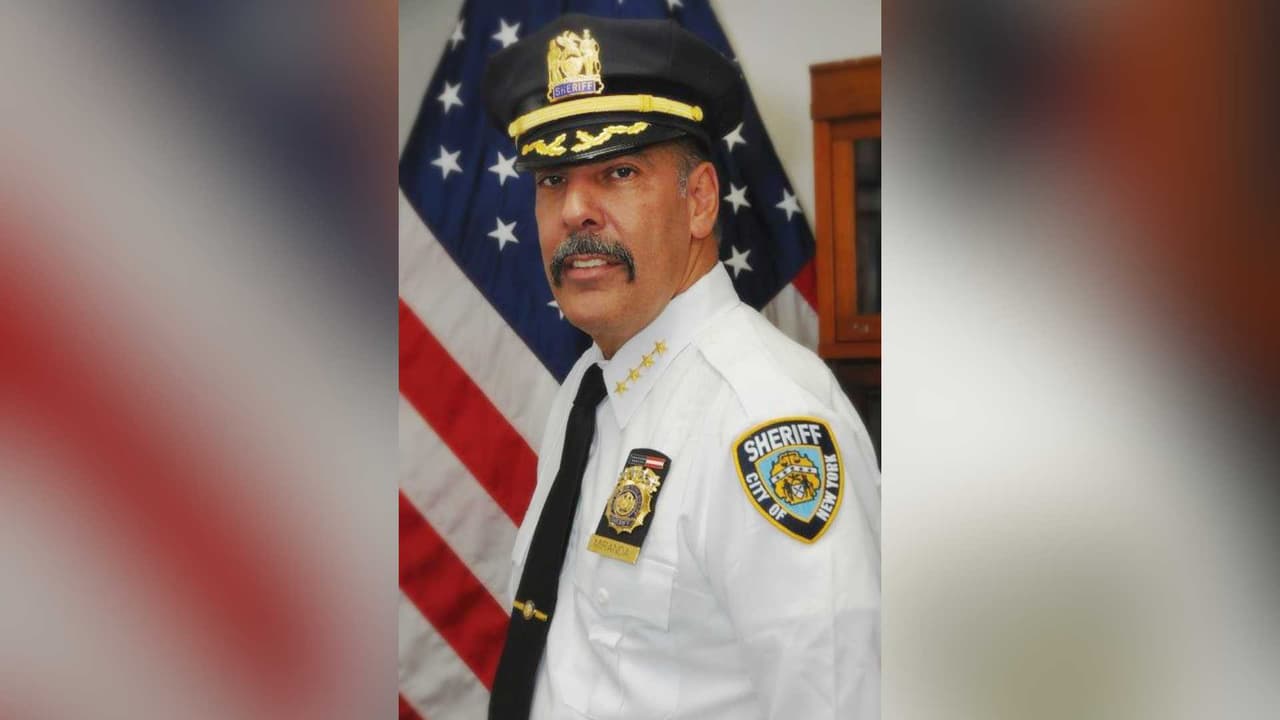 Revisan oficinas del sheriff de Nueva York tras denuncia de dinero sin registrar