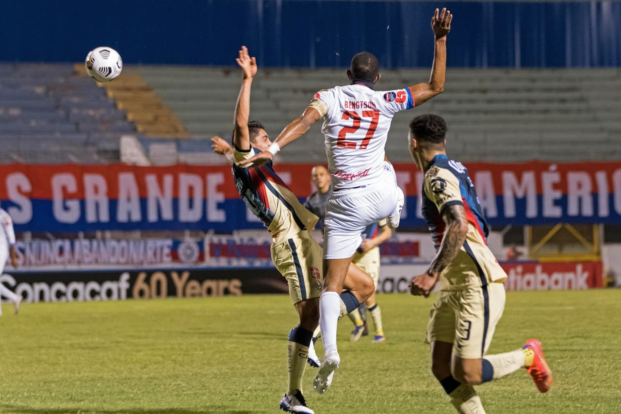 Con anotaciones de Federico Viñas y Sergio Díaz, América logra vencer 1-2 a Olimpia y saborean los cuartos de final de la Concacaf Liga de Campeones.