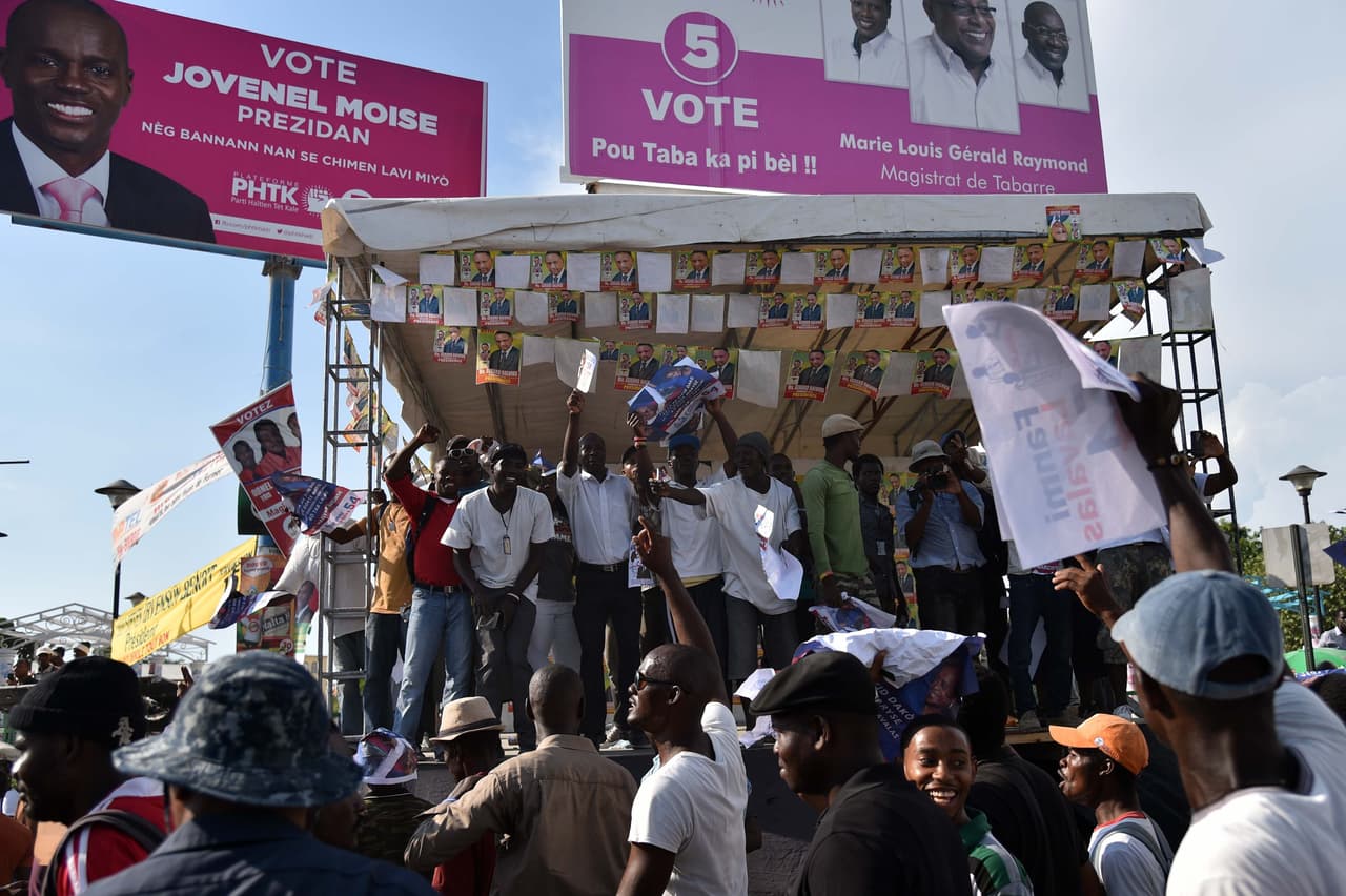Los haitianos votan el domingo en busca de estabilidad política