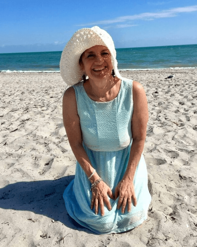 Mendoza no cree que Sara Salazar pueda anular el testamento: "Ellos supieron desde que nosotros iniciamos este juicio, tenían el derecho de haber venido aquí a México y
<b>poder hacerse presentes dentro del juicio</b> y hasta el día de hoy (8 de abril) no lo han hecho", señaló.
<br>