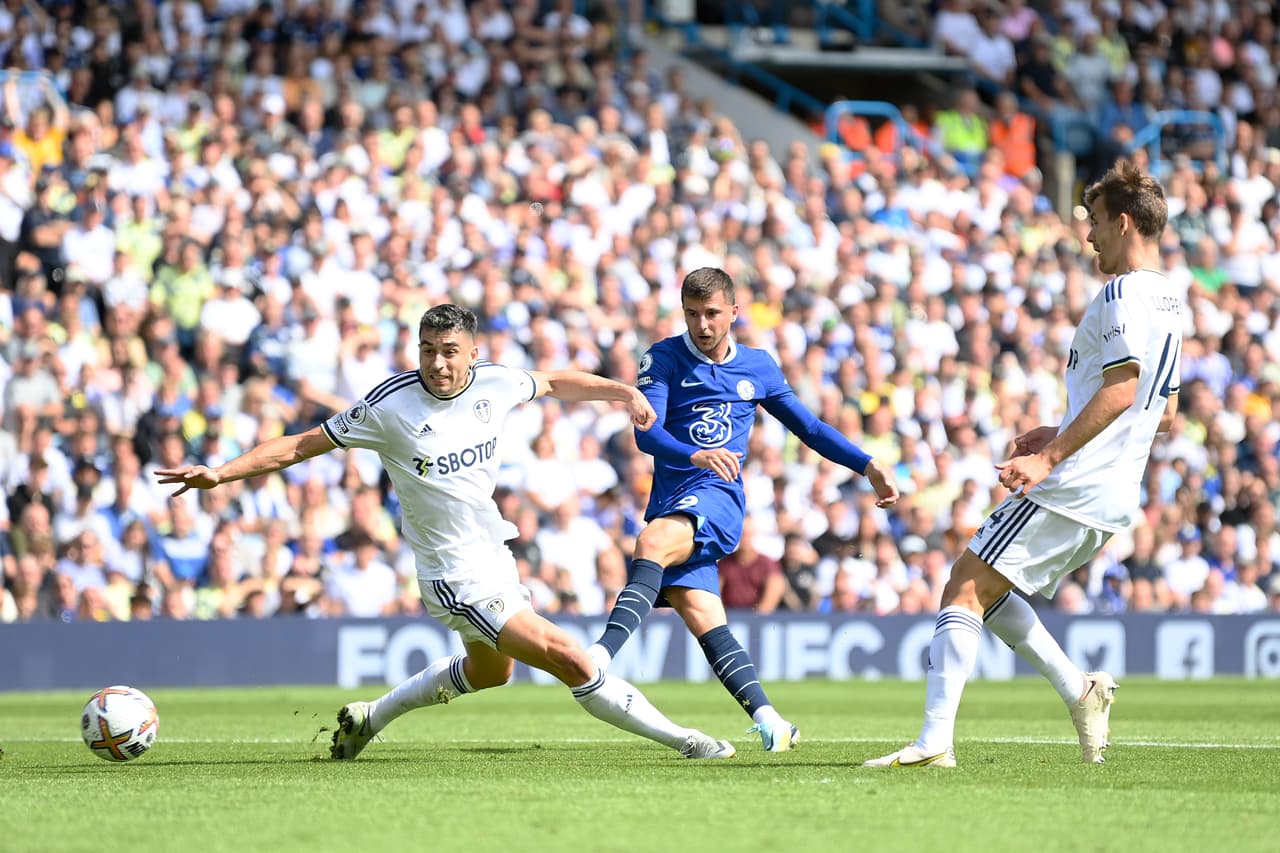 Los juegos de domingo de la Jornada 3 de la Premier League dejó los siguientes resultados: Leeds United 3-0 Chelsea, Newcastle 3-3 Manchester City y West Ham 0-2 Brighton.