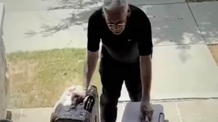 GoFundMe retiró el 28 de septiembre la campaña HelpDonRetire, que superó los 745 mil dólares para Donald Johnson, de 81 años. Un aviso reveló que “Erin H” era Amy Johnson, su hija. Ella admitió el personaje inventado y abrió una recaudación en otra plataforma, donde se presenta como administradora.