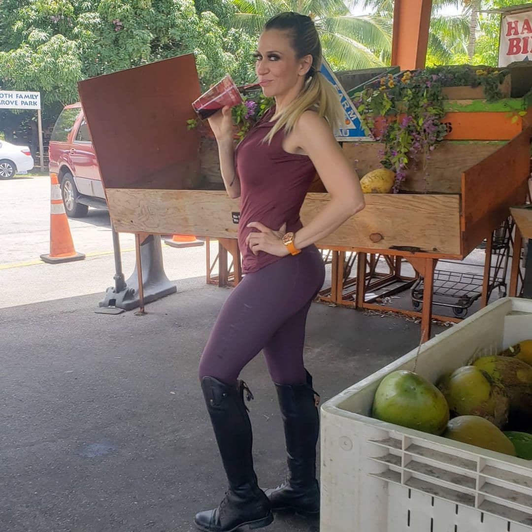 <b><a href="https://www.univision.com/shows/mira-quien-baila/el-dia-que-a-yolandita-monge-se-le-vino-el-mundo-abajo-frente-a-las-camaras-noelia-tuvo-que-ver" target="_blank">La hija de Yolandita Monge</a></b> reveló que su sistema inmunológico había desarrollado vitiligo, a causa de su condición extrema de nervios y estrés.