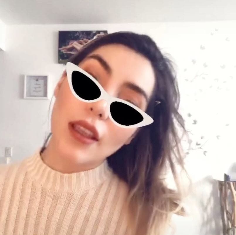 "Yo entiendo que es un poco el silencio que hemos dado a ese tema, pero simplemente queremos ser
<b>muy cuidadosos nosotros con la información</b> que se va a dar a conocer públicamente, también quisiéramos pedirles un poco de comprensión por esa parte", pidió a los medios en entrevista con El Universal.
<br>