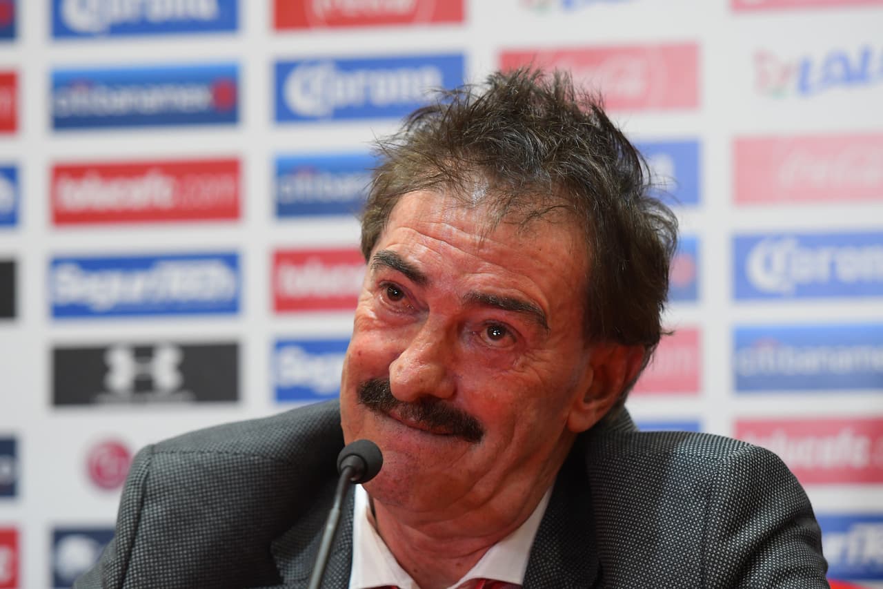 Con este nombramiento, La Volpe toma por segunda vez las riendas de un equipo por quinta ocasión, algo que ya repitió antes con Atlante, aunque con los Potros fueron tres distintas etapas, con América, con Atlas y con Chivas.