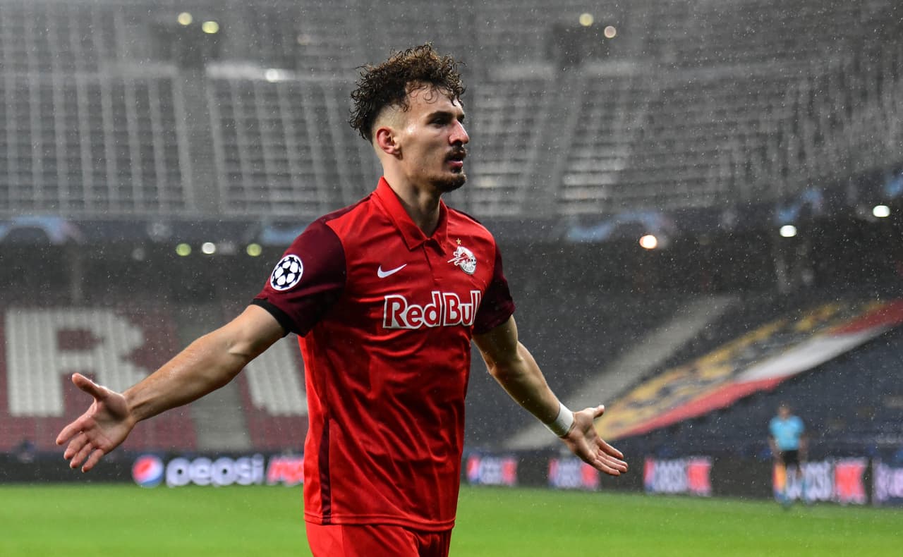 El Bayern despedazó al RB Salzburg 2-6; en 15’ el cuadro de Flick hizo cuatro goles. Por los de Salzburgo marcaron Berisha (4’) y Okugawa (66’); Kristensen (44’) hizo autogol. Lewandowski (21’, 88’), Boateng (79’), Sané (83’) y Lucas Hernández (90+2’) hicieron los del Bayern.