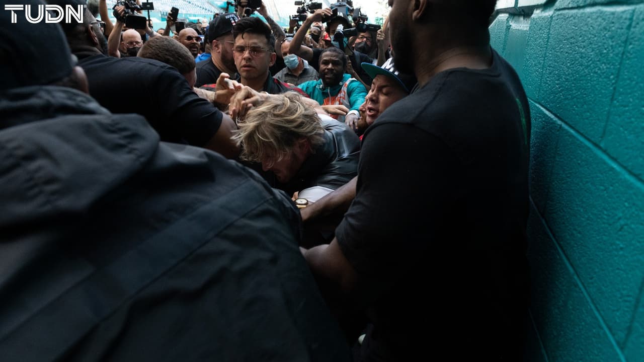 Así fue el turbulento primer cara a cara entre Floyd Mayweather Jr. y el YouTuber, Logan Paul, en el Hard Rock Stadium de Miami.