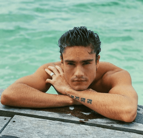 No te pierdas las actuaciones de
<b> Jason Romo</b> como 'Cobra' en
<b>Los Elegidos, de lunes a viernes a las 5P/4C por Galavisiòn. </b>