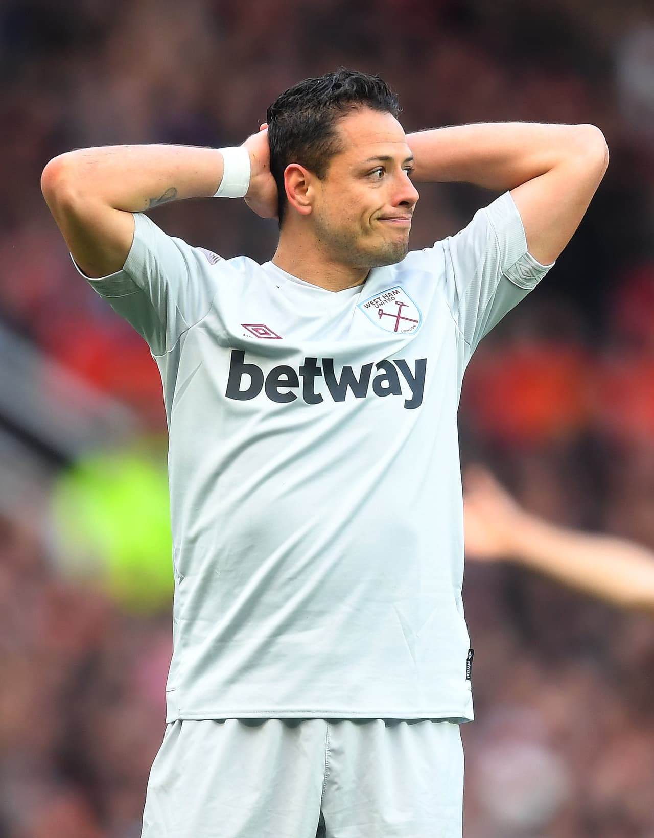 Chicharito dedica emotivas palabras a la afición del Manchester United