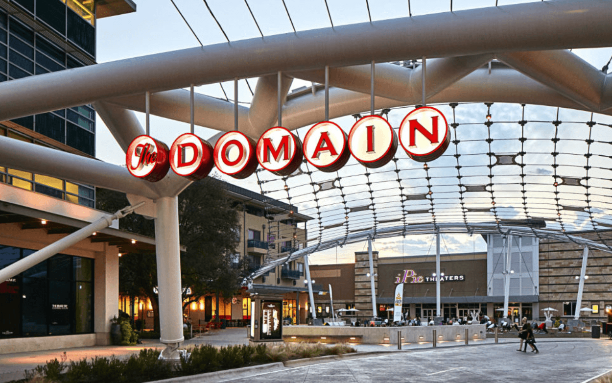 <a href="https://www.simon.com/mall/the-domain">The Domain</a> dónde comprar en Austion