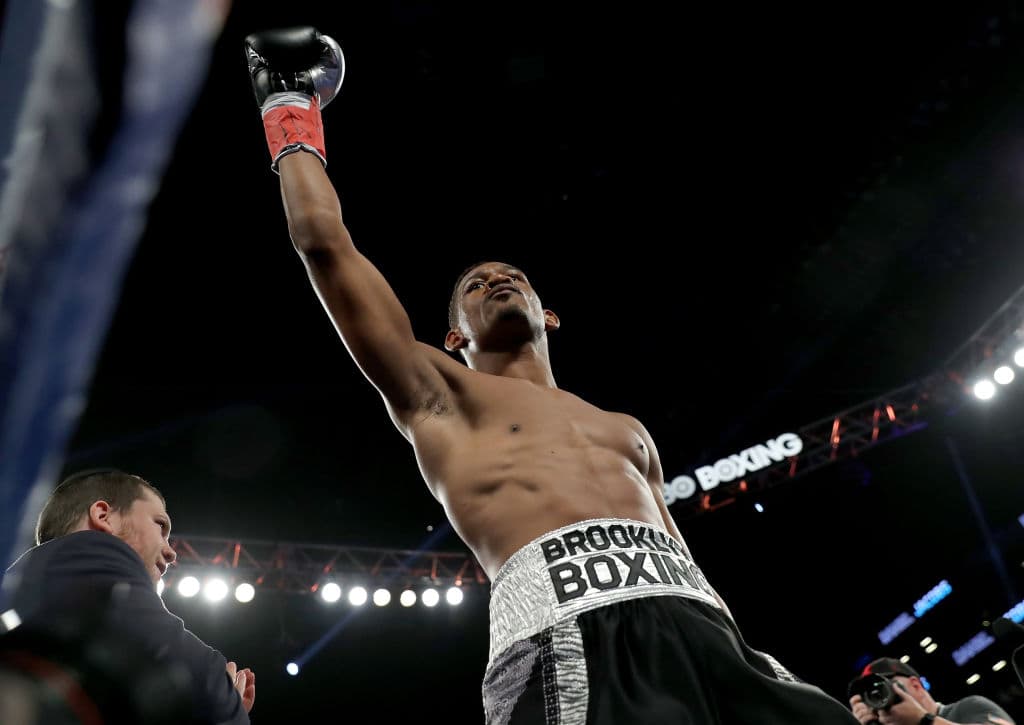 Actualmente el nativo de Brooklyn, Nueva York, está con foja de 35-2, 29 triunfos por la vía del nocaut.