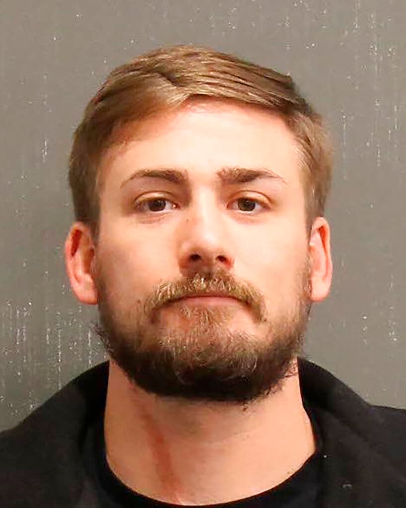 Eric Gavelek Munchel, arrestado en Tennessee, en conexión con el asalto al Capitolio.