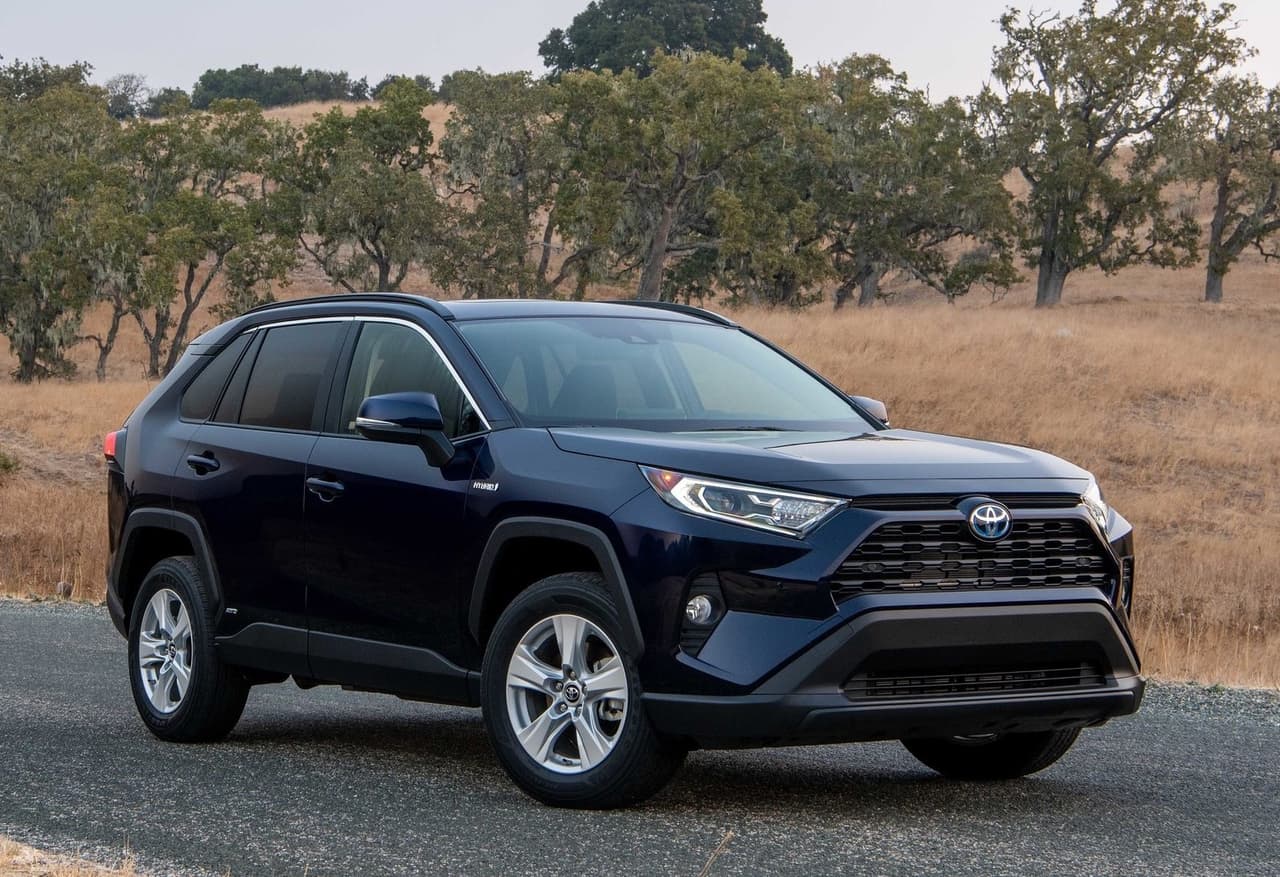 <h3 class="cms-H3-H3"><b>8 - Toyota RAV4 Hybrid</b></h3>
<br>
<br>
<b>Tiempo promedio que pasa en los concesionarios antes de venderse:</b> 42.5 días.