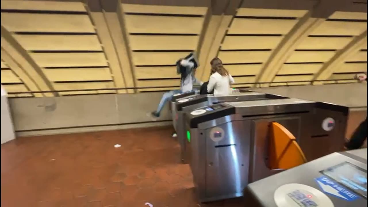 Esto ocurrió en la estación Columbia Heights, en el Distrito de Columbia.