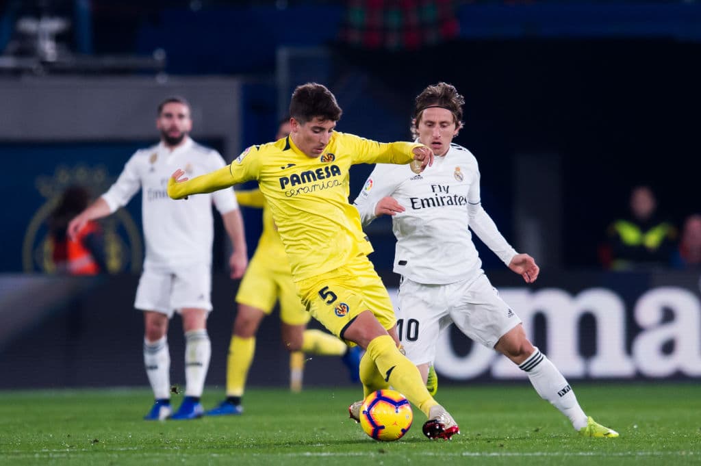 Dada la precaria situación que vive el Villarreal, empata 2-2 con Real Madrid en casa y saca un empate con sabor a triunfo en un juego aplazado porque el equipo Merengue jugó el Mundial de Clubes.
