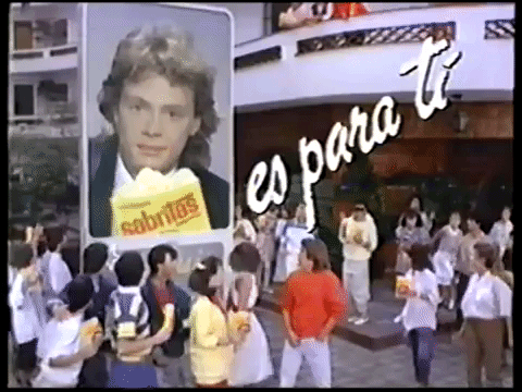 En la década de los ochenta, Luis Miguel protagonizó una serie de comerciales para la marca Sabritas. En ellos, fueron adaptadas las letras de algunos de sus éxitos como "Isabel" o "Cuando calienta el Sol".