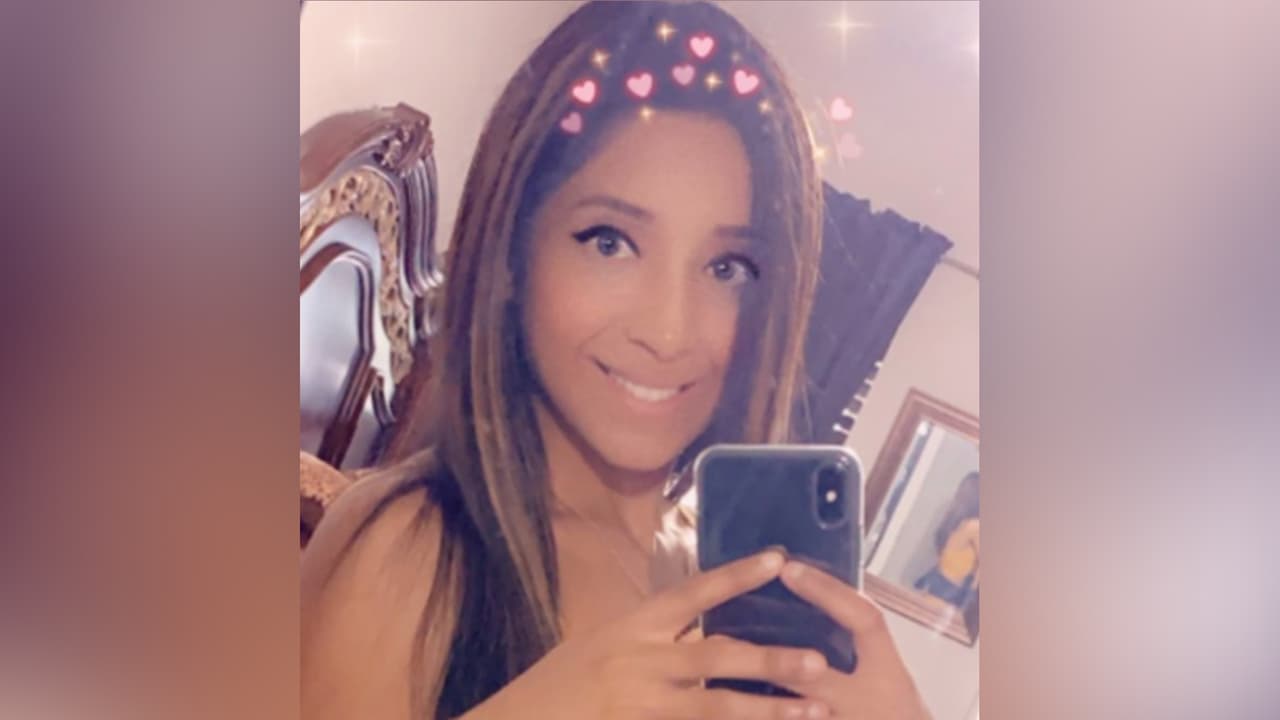 Ashley García fue asesinada a golpes, estando embarazada, el principal sospechoso es su pareja sentimental, Alexis Armando Rojas Méndez, de 23 años, de acuerdo con el reporte de la Policía de Houston que investigan el caso desde el sábado 19 de septiembre del 2020.