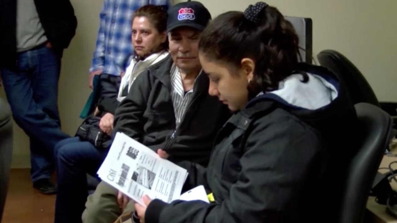 Hay escuelas como el Houston Community College que ofrecen cursos para el exámen de ciudadanía.