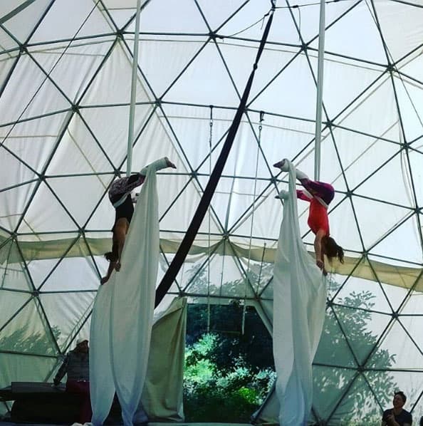 Compartían el mismo sueño: convertirse en famosas bailarinas de danza aérea.