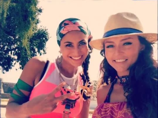 Pero Sachi y Angelique tienen una amistad más allá de la telenovela, pues en la vida real son grandes amigas.