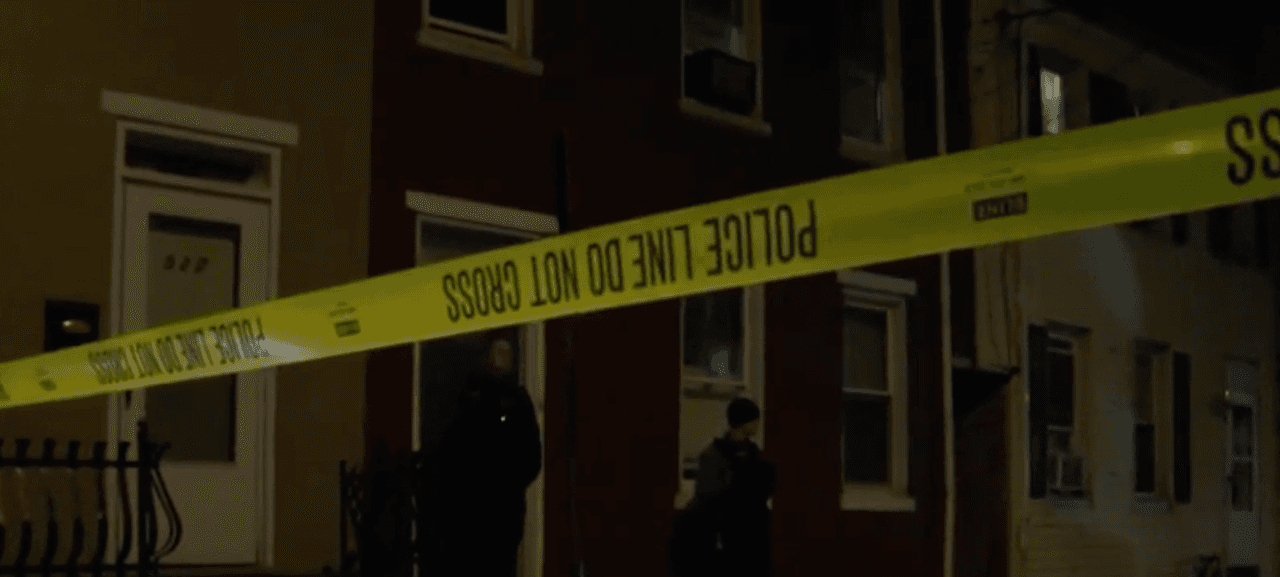 Un niño de 3 años mata a un bebé tras dispararle en la cara, autoridades investigan