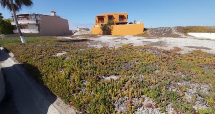 <h3 class="cms-H3-H3">Terreno Ensenada, Baja California</h3>
<br>
<br>
<b>Ubicación</b>: Condominio Privada del Mar, Ensenada, Baja California
<br>
<b>Tipo de inmueble</b>: Terreno
<br>
<b>Superficie: </b>300 m2
<br>
<b>Valor total del premio en</b>
<b>especie y efectivo: </b>$2.15 millones de pesos