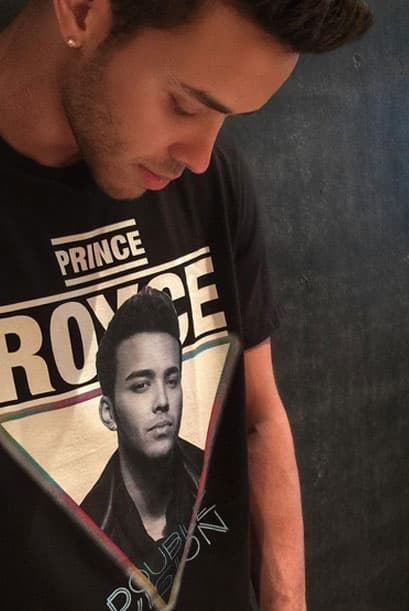 Talentoso para cantar y diseñar: " I designed this just for my fans based on my new album, Double Vision".