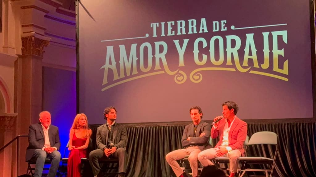 Se espera que '
<b>Tierra de Amor y Coraje</b>' estrene a través de Univision y Vix este agosto. Promete ser una ventana a escenarios de nuestro estado desconocidos para muchos.