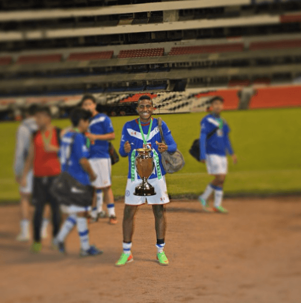 El deporte también se convirtió en una de sus más grandes pasiones en su infancia y adolescencia. Christian estuvo en las fuerzas básicas del Club América durante un tiempo y posteriormente ha jugado fútbol en otros equipos.