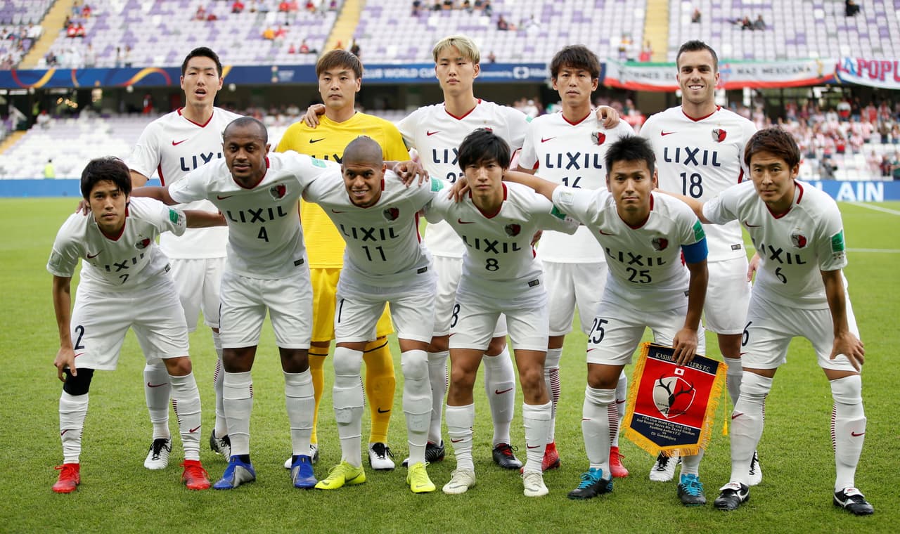 Mientras que Go Oiwa lo hizo con Suntae, Uchida, Seundhyun, Shöji, Yamamoto, Nagaki, Doi, Endo, Leonardo, Leandro y Serginho.