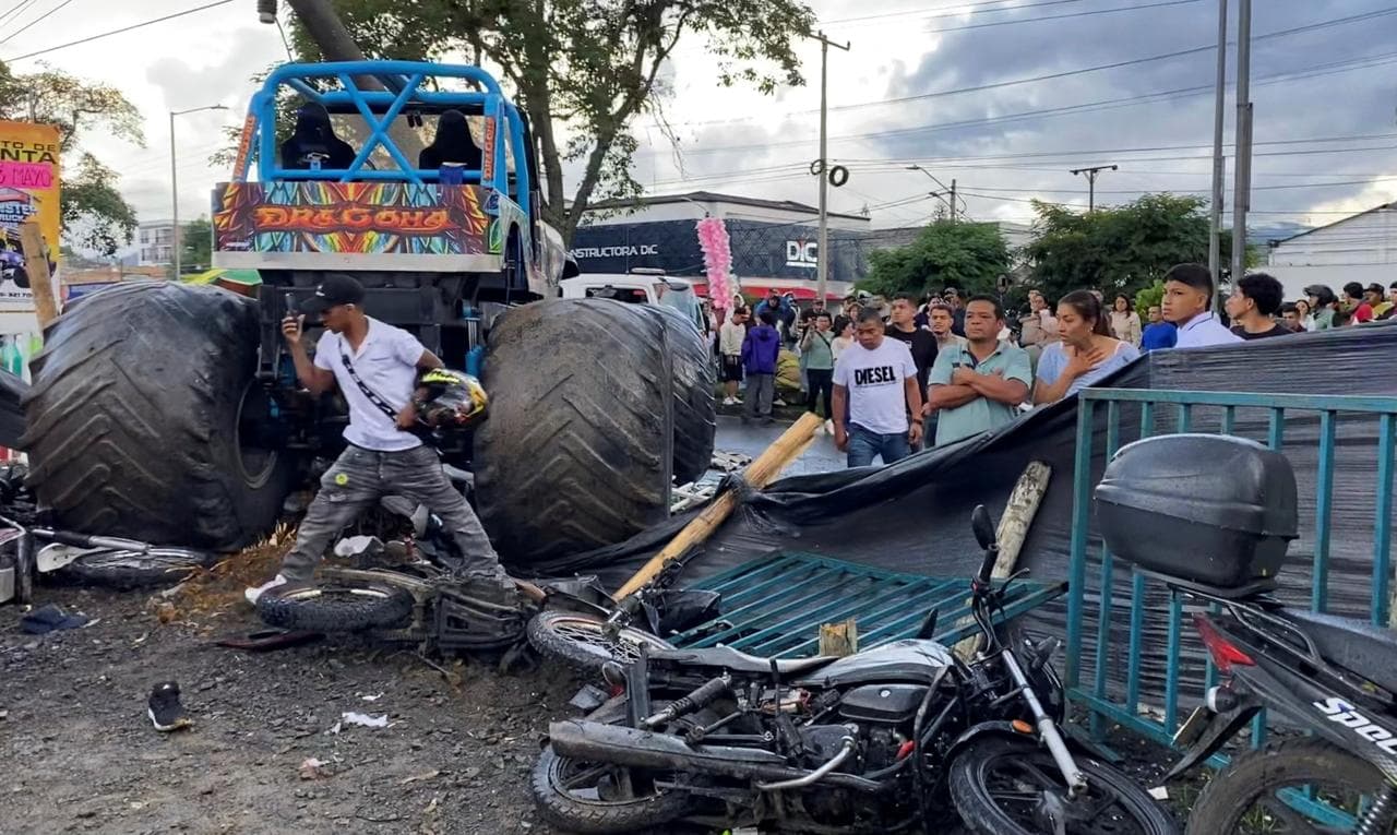 Tragedia en Colombia: Monster Truck se sale de control y embiste a espectadores; hay 2 muertos