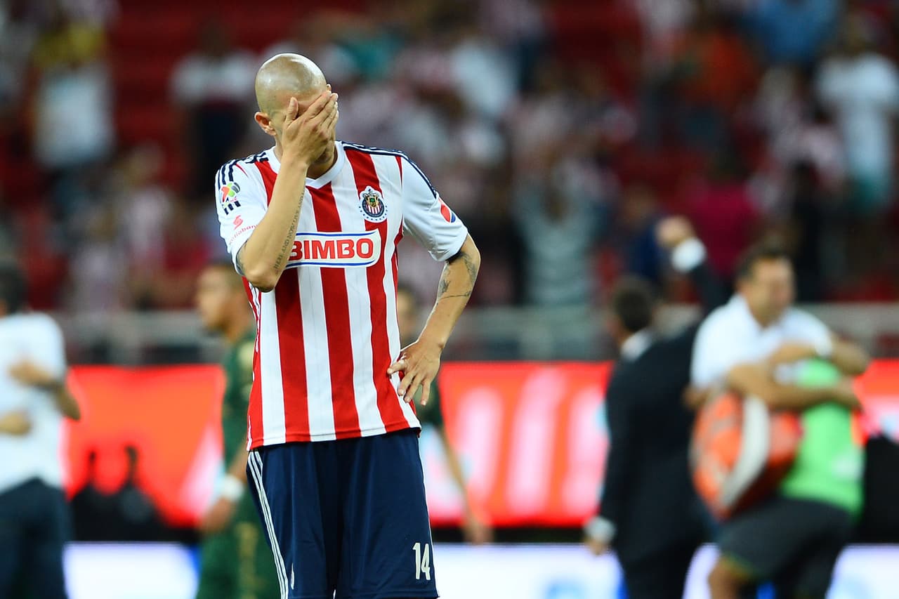 'Chatón' Enríquez, baja de Chivas por 3 semanas
