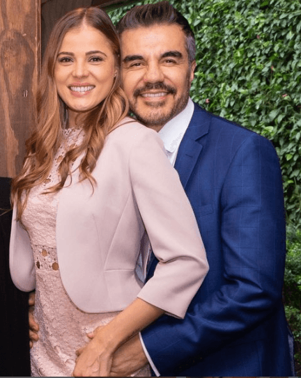 La bella modelo celebró este pasado 13 de junio su cumpleaños 33, por lo que, Adrián Uribe no dudó en llenarla de detalles y tienos mensajes en sus redes sociales.
<br>