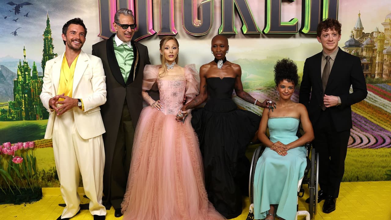 Ariana Grande y estrella de ‘Wicked’ terminan su relación tras tres años juntos, reportan