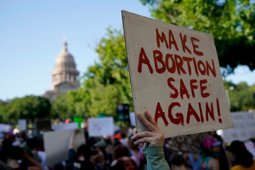 La tasa de mortalidad infantil aumentó un 8% tras prohibición del aborto en Texas, según estudio