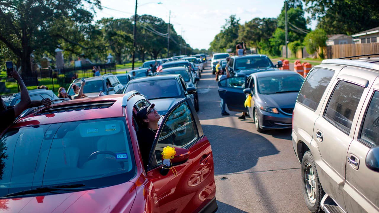 El viernes 14 de agosto fue el día que en el auditorio de la
<a href="https://www.univision.com/noticias/estados-unidos/asi-se-vivio-el-ultimo-adios-a-la-soldado-hispana-vanessa-guillen-fotos">preparatoria César Chávez</a> estuvo el féretro para que la comunidad pudiera despedirse de Vanessa Guillén.