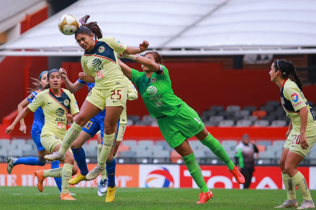 Pero tan solo pasaron tres minutos cuando se vino el empate de las visitantes y se dio en el cobro de un tiro de esquina a los 72 minutos, con resultado funesto para el América.