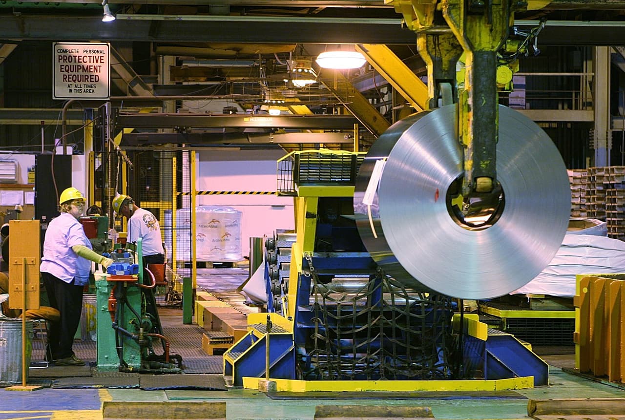 En el puesto 20 se encuentra Weirton-Steubenville, Virginia Occidental.
<br>
<br>• Empleo: 2014-2019: -3.0% (49,493 a 48,028).
<br>
<br>• Empleo estatal: 2014-2019: + 2.8% (747,653 a 768,676).
<br>
<br>• Desempleo de junio: 5.5%.
<br>
<br>• Industria con la mayor disminución del empleo: prestación de servicios privados.
<br>
<br>• Ingreso promedio de un hogar: $ 45,971.