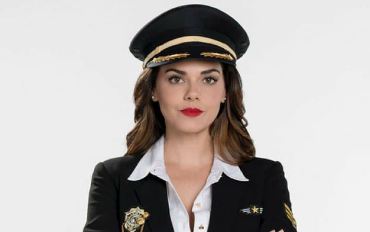 El martes 14 de julio, el fotógrafo relató que se había reunido con Livia Brito, Mariano Martínez y sus abogados, a solicitud de ellos. En esa junta, ambos le ofrecieron disculpas, "pero no habían pasado ni dos minutos cuando ella (Livia) me dice que yo destruí su carrera", refirió el fotógrafo.