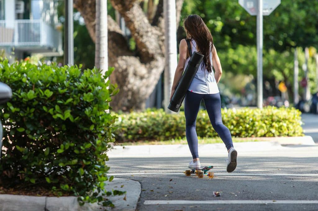 Yana Guseva, la instructora de yoga durante la misión de marzo de la organización Amiga Skate Yoga.